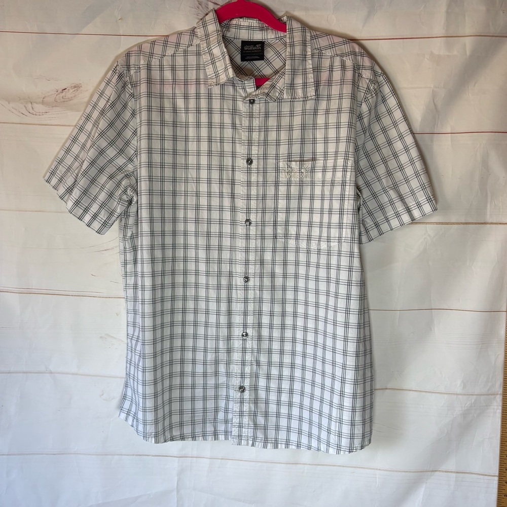 Jack Wolfskin Men's Casual Checkered Button-Down Shirt - Gray and White